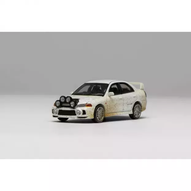Motorhelix Mitsubishi Lancer Evolution Iv night Version Muddy Version Base Rally 1999 1:64 M64015
