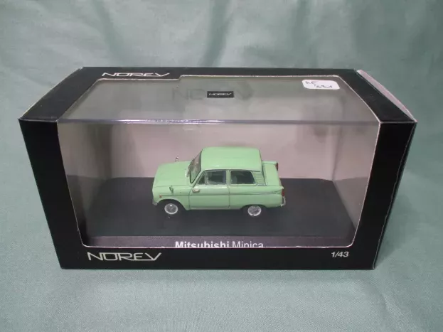 Norev Mitsubishi Minica 1962 1:43 800187
