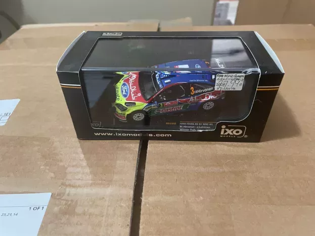IXO Models Ford Focus Rs 07 Wrc N 3 Winner Rally Japan 2008 Night Version M. Hirvonen J. Lehtinen 1:43 RAM342