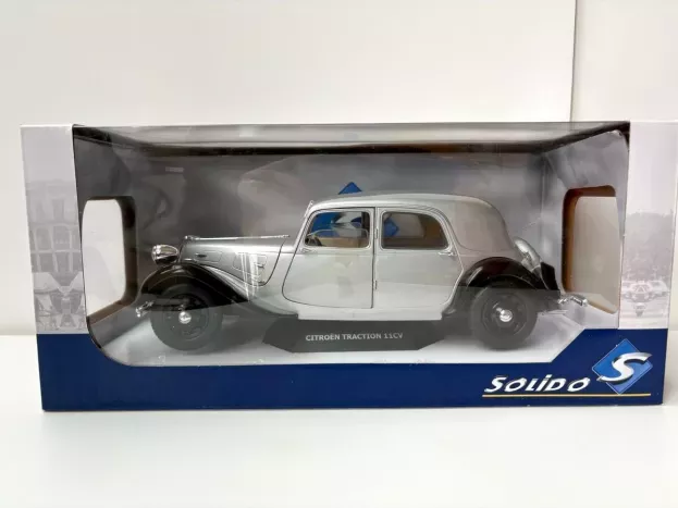 Solido Citroen 11cv Traction 1937 1:18 1800904