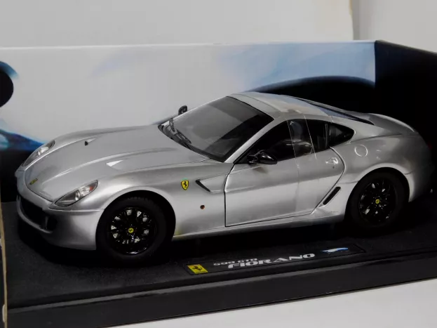 Hot Wheels Ferrari 599 Gtb Fiorano 2007 1:18 N2066