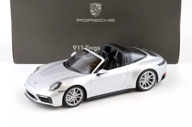 Minichamps Porsche 911 992 Targa 4 Gts Spider 2021 1:18 WAP0211460RTRG