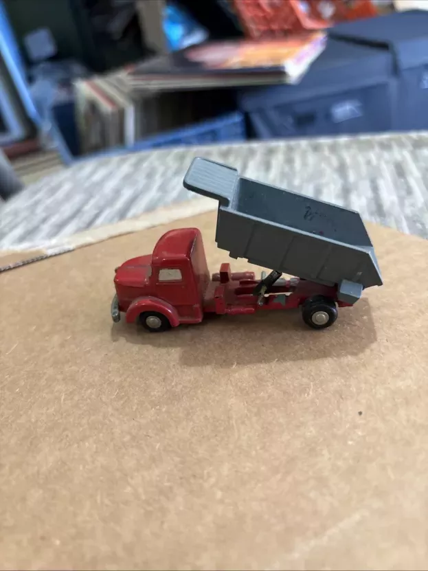 Schuco Meiller Kipper Dump Truck 1:90 750