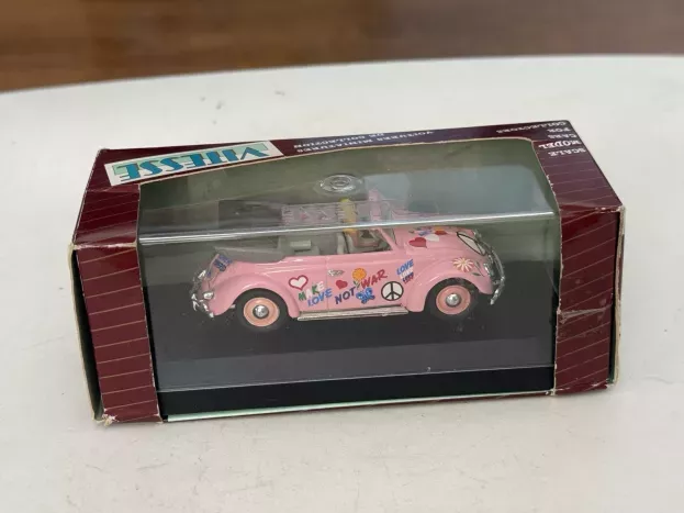 Vitesse Volkswagen Beetle Cabriolet Hippy Style 1949 1:43 412