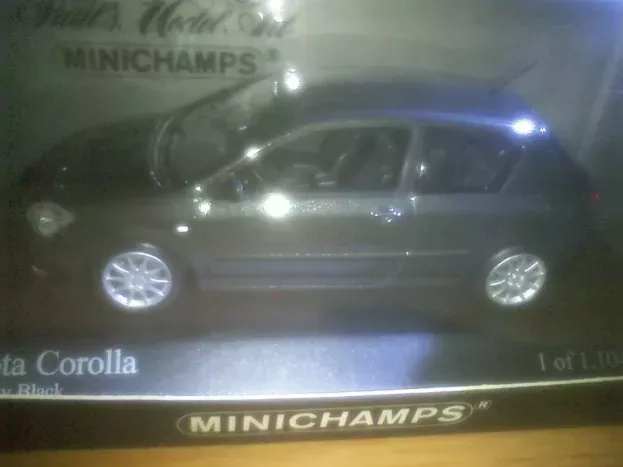 Minichamps Toyota Corolla Ts 2001 1:43 400166101