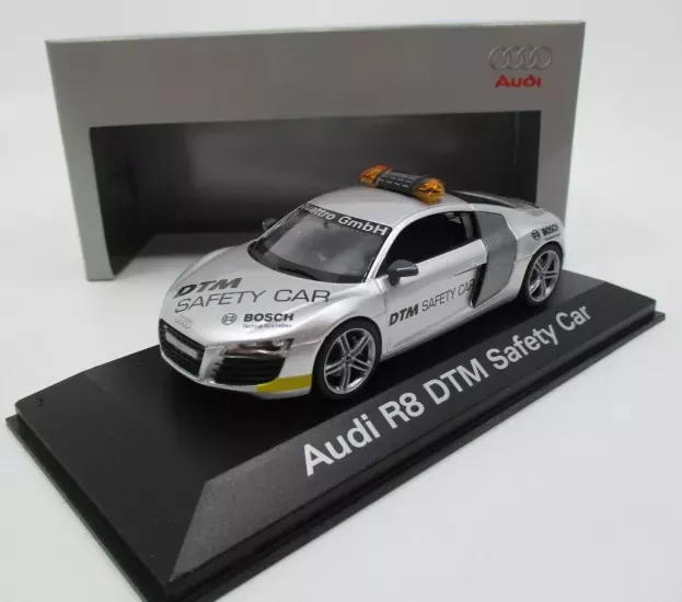 Schuco Audi R8 Dtm Safety Car 1:43 5020800300