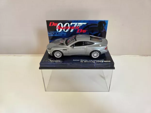Minichamps Aston Martin V12 Vanquish 007 James Bond Die Another Day 1:43 400137220