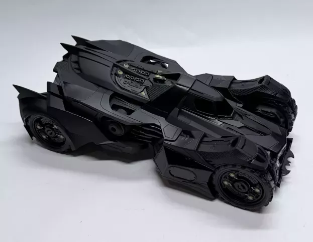 Hot Wheels Batman Batmobile Arkham Knight 2015 1:18 BLY23