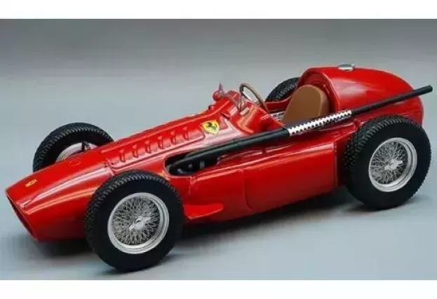 Tecnomodel Ferrari F1 555 Supersqualo N 0 Test Car 1955 Nino Farina 1:18 TM18-243A