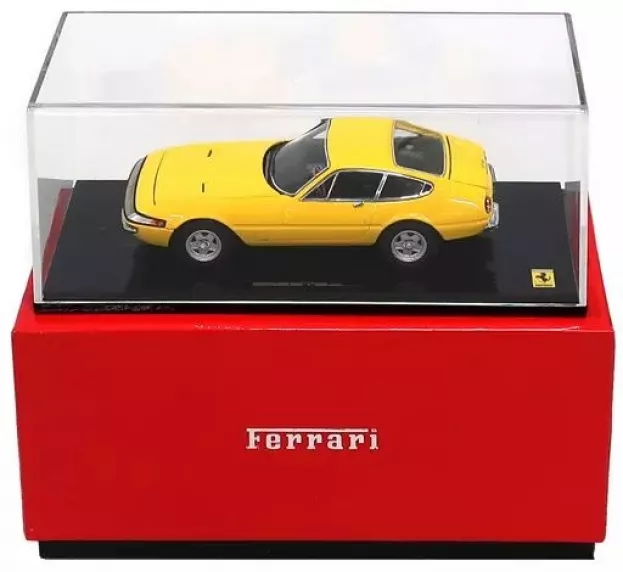 Kyosho Ferrari 365 Gtb 4 1-series 1969 With Openings 1:43 05051Y