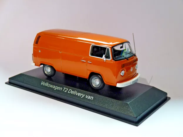 Minichamps Volkswagen T2 Delivery Van 1972 1:43 940053064
