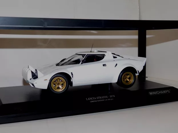 Minichamps Lancia Stratos 1974 1:18 155741700