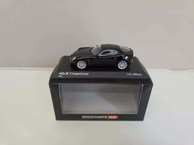 Minichamps Alfa Romeo 8c Competizione 2003 1:64 640120522