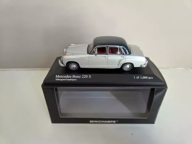 Minichamps Mercedes 220s w180 1956 1:43 430033007