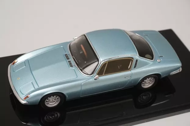 Spark Lotus Elan Coupe 1967 1:43 S2225