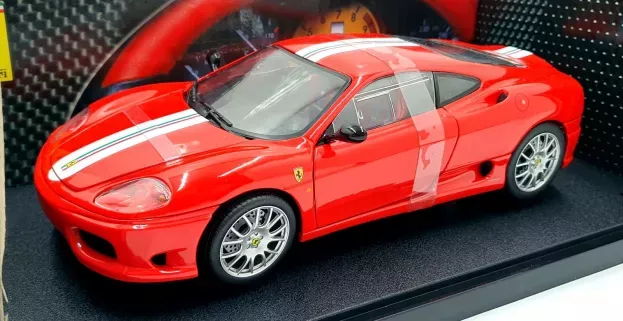 Hot Wheels Ferrari 360 Modena Challenge Stradale 2003 1:18 C0407