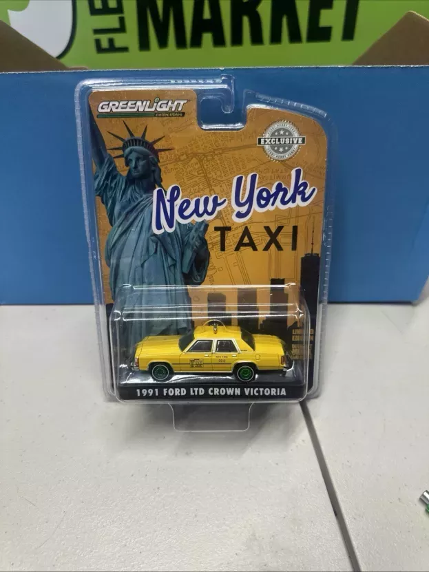 Greenlight Ford Crown Victoria Ltd Nyc Taxy 1991 1:64 30290