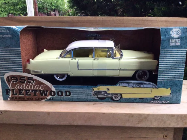 Greenlight Cadillac Fleetwood Series 60 Special 1955 1:18 12937