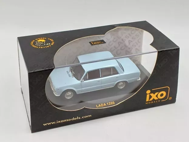 IXO Models Lada 1200 124 1:43 CLC055