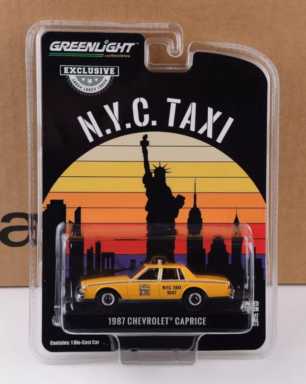 Greenlight Chevrolet Caprice New York City Taxi 1990 1:64 30077