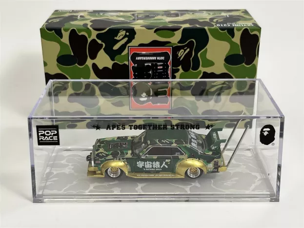 Pop Race Nissan Skyline C210 Bosozoku Stile 30th Anniversary 1977 1:64 PR640009