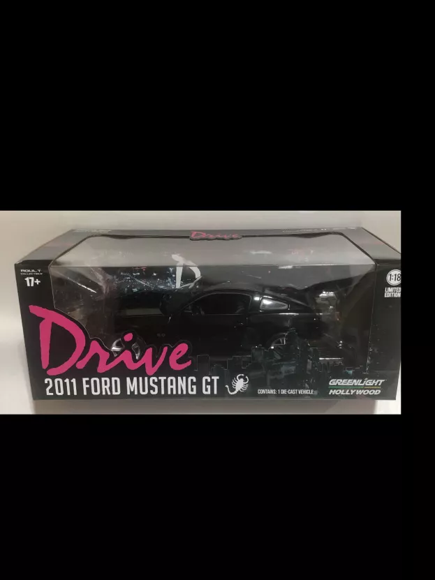 Greenlight Ford Mustang 5.0 Gt Coupe 2011 Drive 1:18 13609