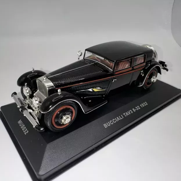 IXO Models Bucciali Tav3 8-32 1932 1:43 MUS032