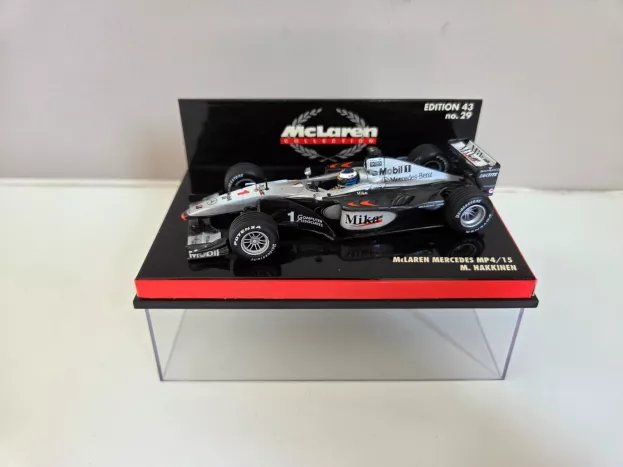 Minichamps Mclaren F1 Mp4 15 Mercedes N 1 Season 2004 M.hakkinen 1:43 530004301