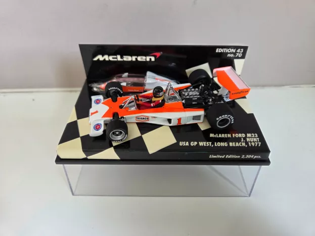 Minichamps Mclaren F1 Ford M23 N 1 Usa Gp 1977 J.hunt Dettaglio Motore 1:43 530774391