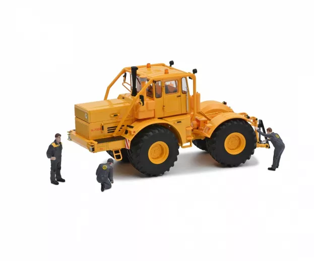 Schuco Kirovets T100 K700m Gommata Tractor 1990 1:32 450784600
