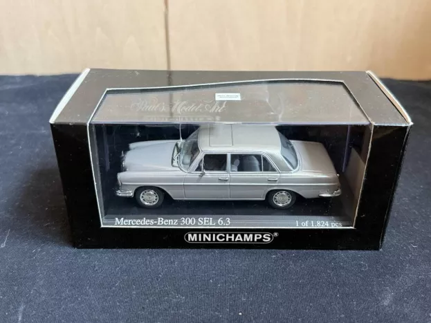 Minichamps Mercedes 300 Sel 6.3 1968-72 1:43 039104