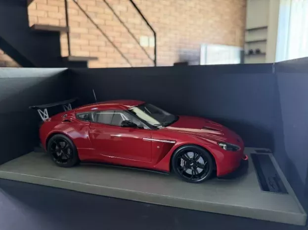 Tecnomodel Aston Martin V12 Zagato Racing Press Version 2011 1:18 TM18-01A