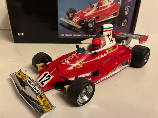 Minichamps Ferrari F1 312t N 12 Niki Lauda Season 1975 World Champion 1:18 181750012