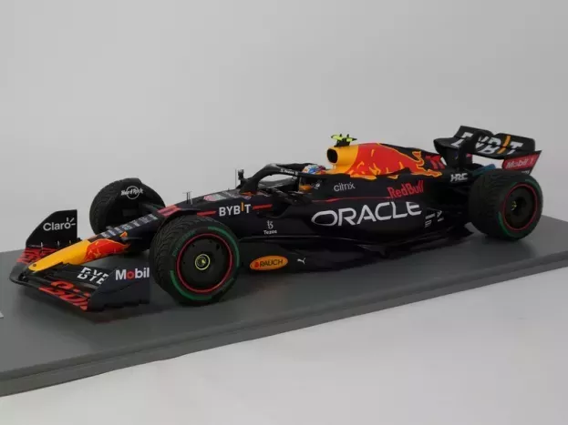 Spark Red Bull F1 Rb18 Team Oracle Red Bull Racing N 11 Winner Singapore Gp 2022 Sergio Perez 1:12 12S033