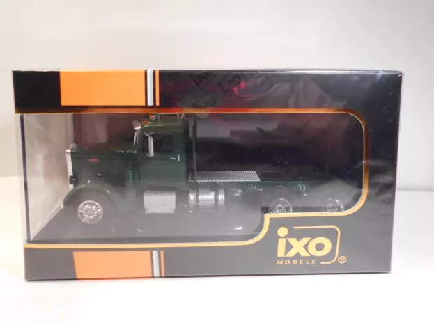 IXO Models Peterbilt 281 Tractor Truck 3-assi 1955 1:43 TR048