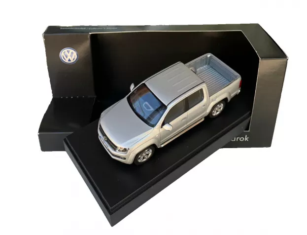 Minichamps Volkswagen Amarok Pick-up 2010 1:12 2H7099300A7W