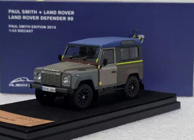 Almost Real Land Rover Land New Defender 90 Paul Smith Edition 2015 1:18 ALM410214