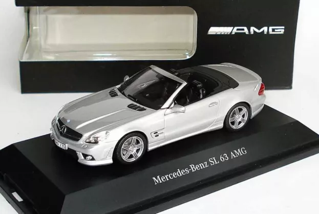 Minichamps Mercedes Sl-class Sl 63 Amg Spider 2008 1:43 B66960018