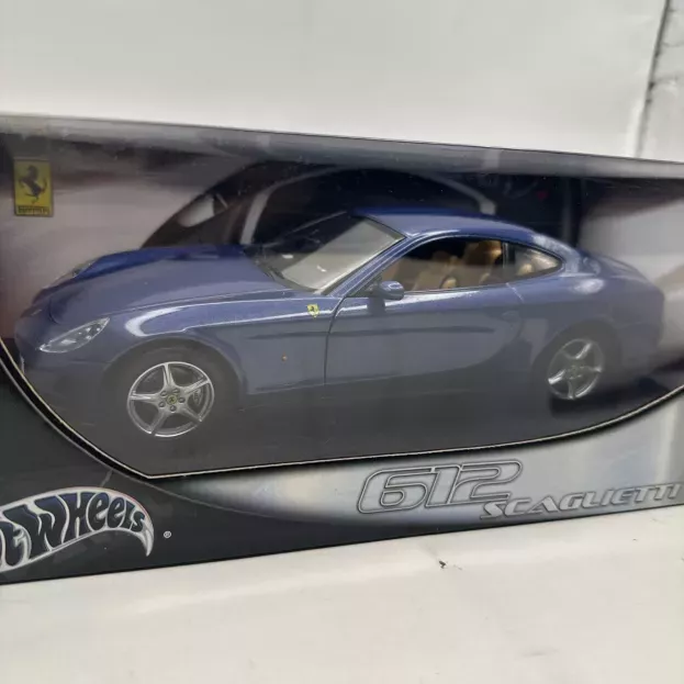 Hot Wheels Ferrari 612 Scaglietti 2004 1:18 C7522