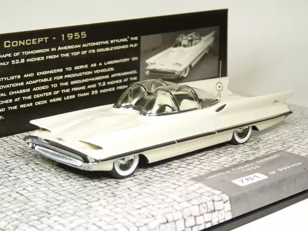 Minichamps Lincoln Futura Concept 1955 1:43 437082030
