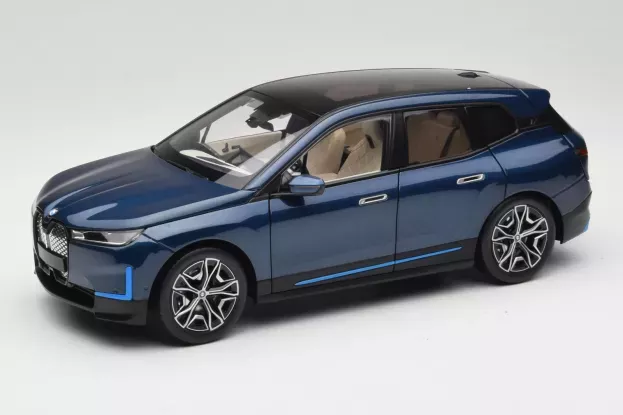 Minichamps Bmw Ix-series Suv 2023 1:18 110023100