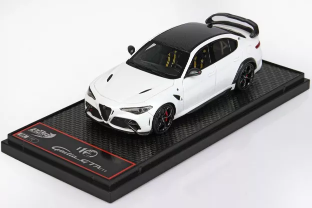 BBR Alfa Romeo Giulia Gtam 2020 1:43 BBRC247B-21