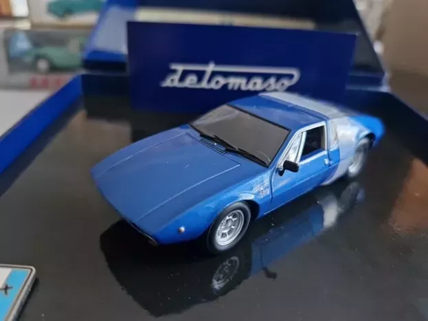 Minichamps De Tomaso Mangusta 1969 1:43 436127122