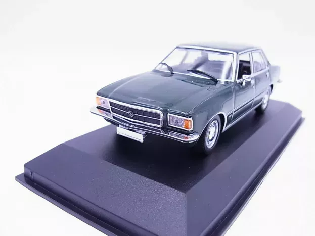 Minichamps Opel Rekord D 1975 1:43 940044001