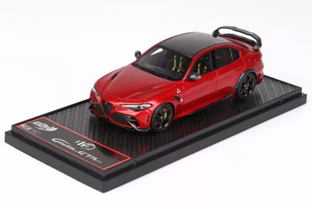 BBR Alfa Romeo Giulia Gtam 2020 1:43 BBRC247A1