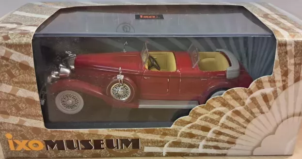 IXO Models Chrysler Imperial Le Baron Phaeton Cabriolet Open 1933 1:43 MUS070