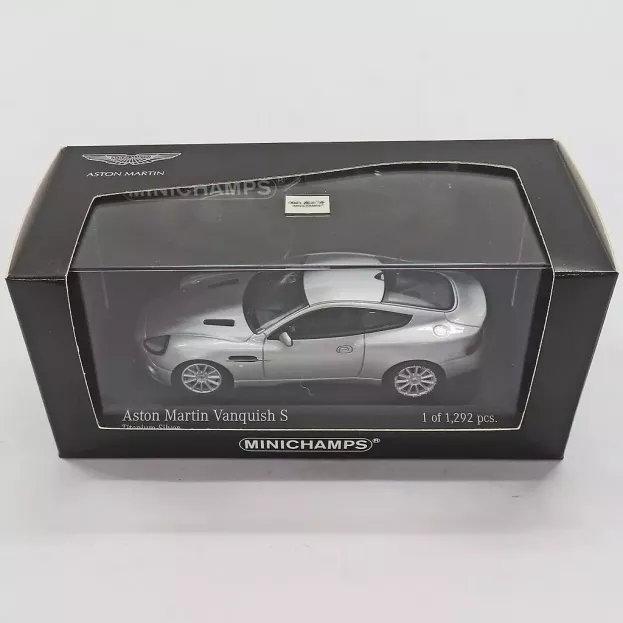 Minichamps Aston Martin Vanquish S 2004 1:43 400137240