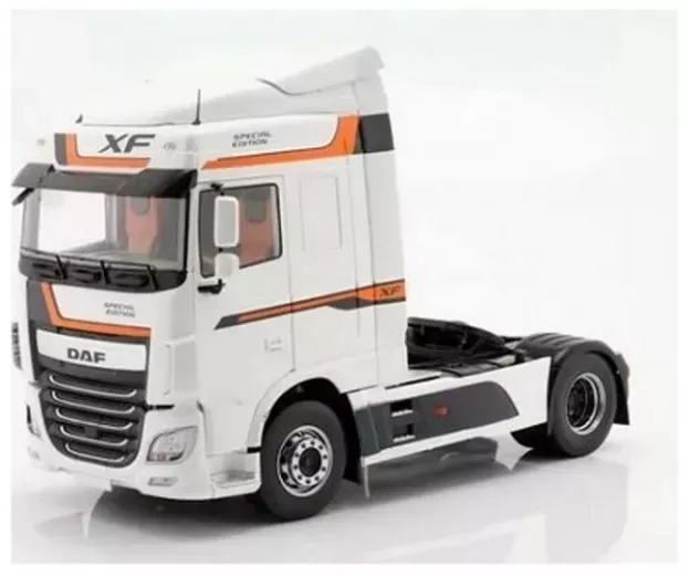 Premium Classixxs Daf Xf Space Cab Tractor Truck 2-assi 2016 1:18 30214
