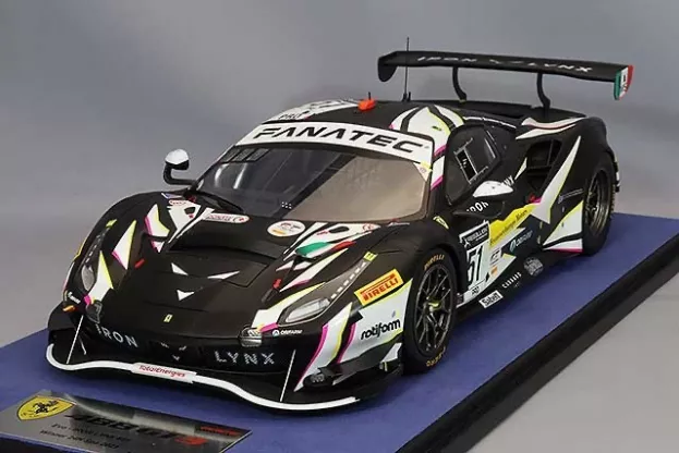 Looksmart Ferrari 488 Gt3 Evo Iron Lynx Team N 51 Winner 24h Spa 2021 C.ledogar N.nielsen A.pier Guidi Con Vetrina With Showcase 1:18 LS18RC015