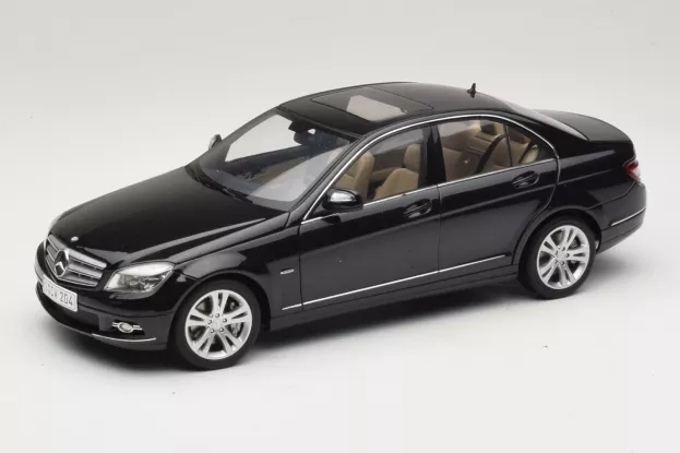 Autoart Mercedes C-class Avantgarde 2007 1:18 B66962367